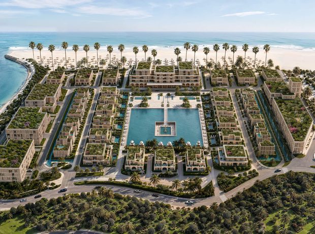 A central pool and water canals